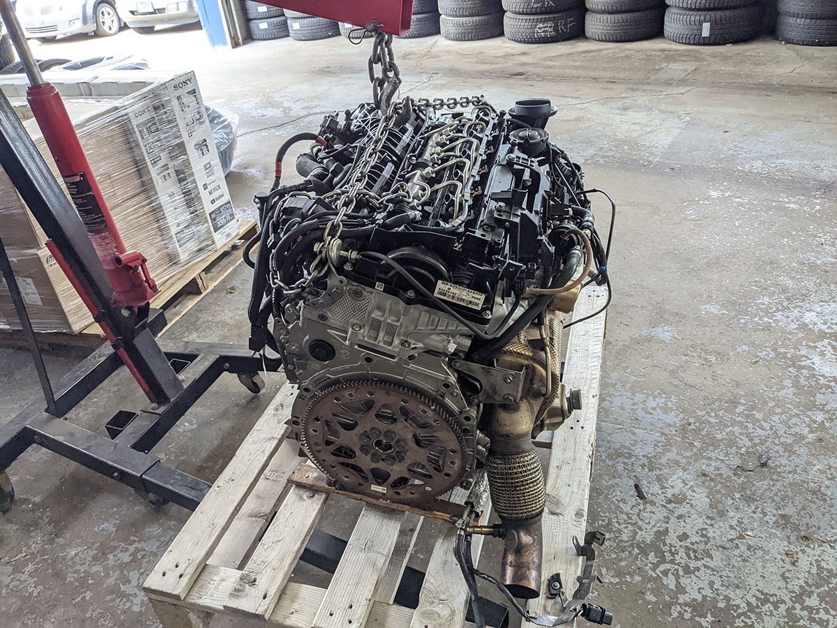 auto-station-engine-repair-replacement.jpg